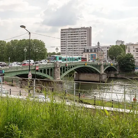Terrasse Et Belle Vue Saint-Denis (Seine-Saint-Denis)
